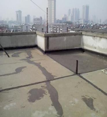 拜泉漏水维修 楼顶漏水是什么原因，楼顶漏水维修方法是什么?