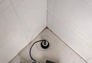 拜泉卫生间漏水维修之 loft 夹层储藏室毗邻暗管渗水哪家好，推荐诚匠小爱修缮